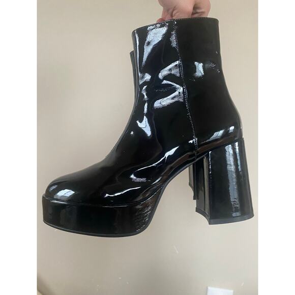 EUC Anthropologie Bibi Lou BibiLou Black Patent Platform Ankle Boots 39/ US 9